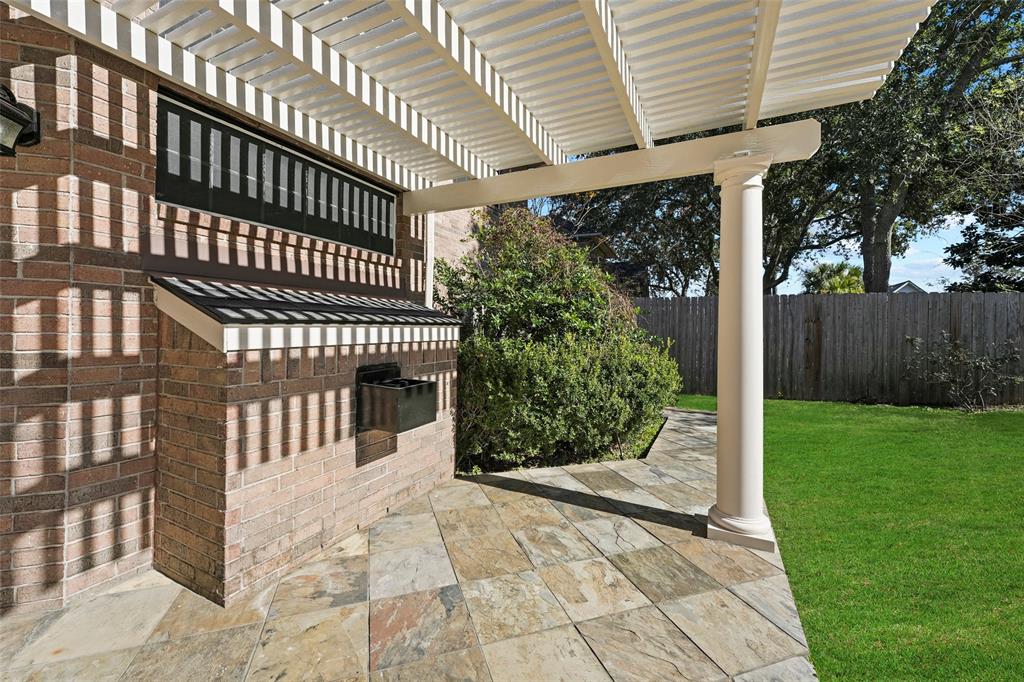 4422 N Pine Brook Way