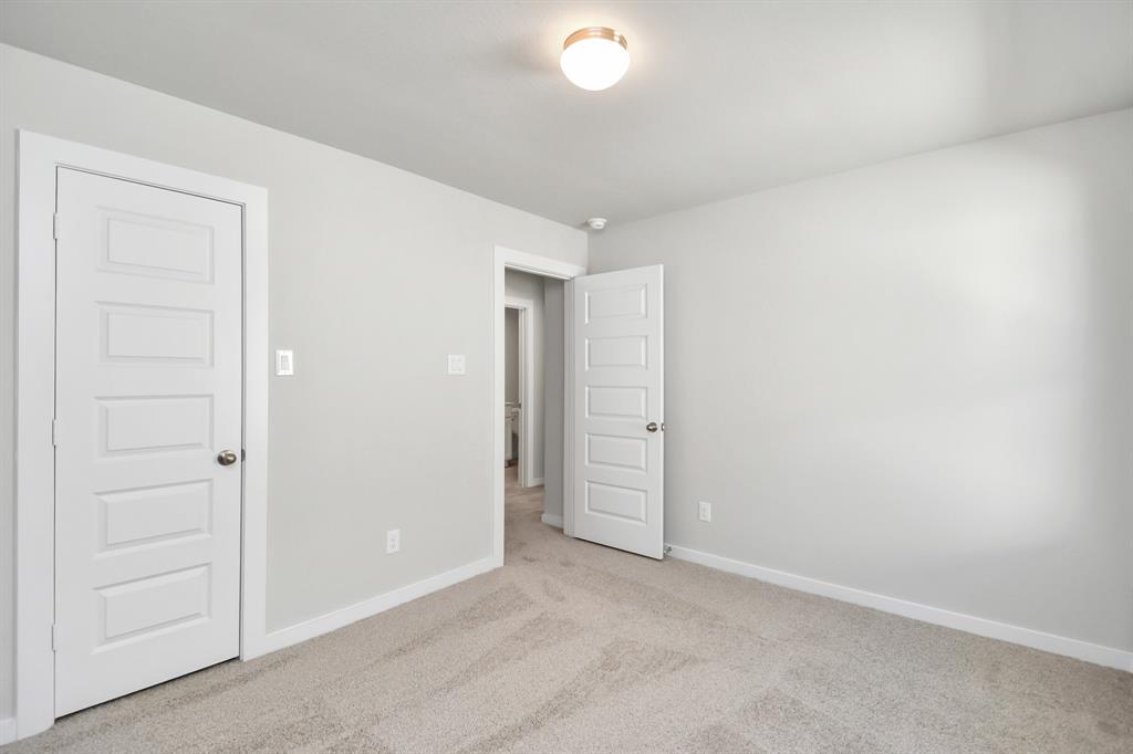 5634 Sandhill Oak Trail