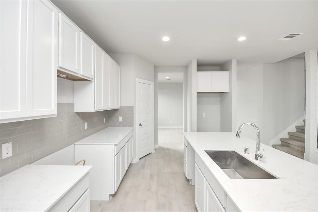 5634 Sandhill Oak Trail