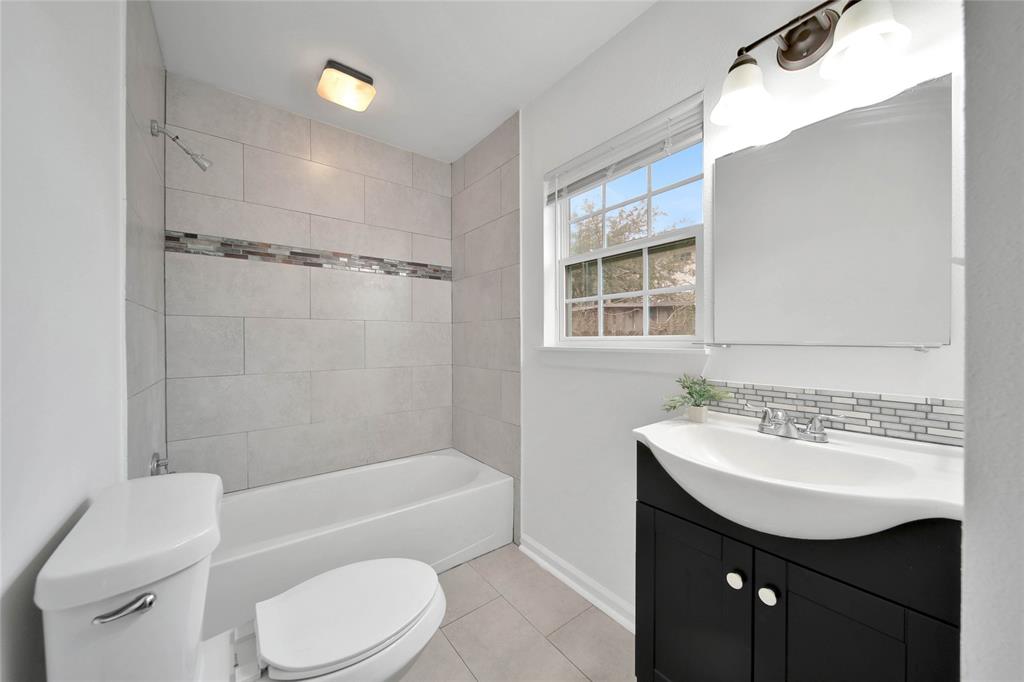 1710 Shelby Street # B