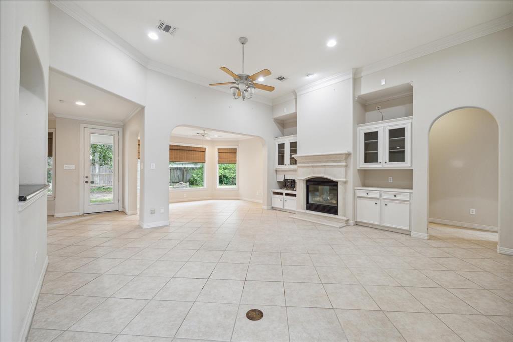 13903 Barrington Fairway