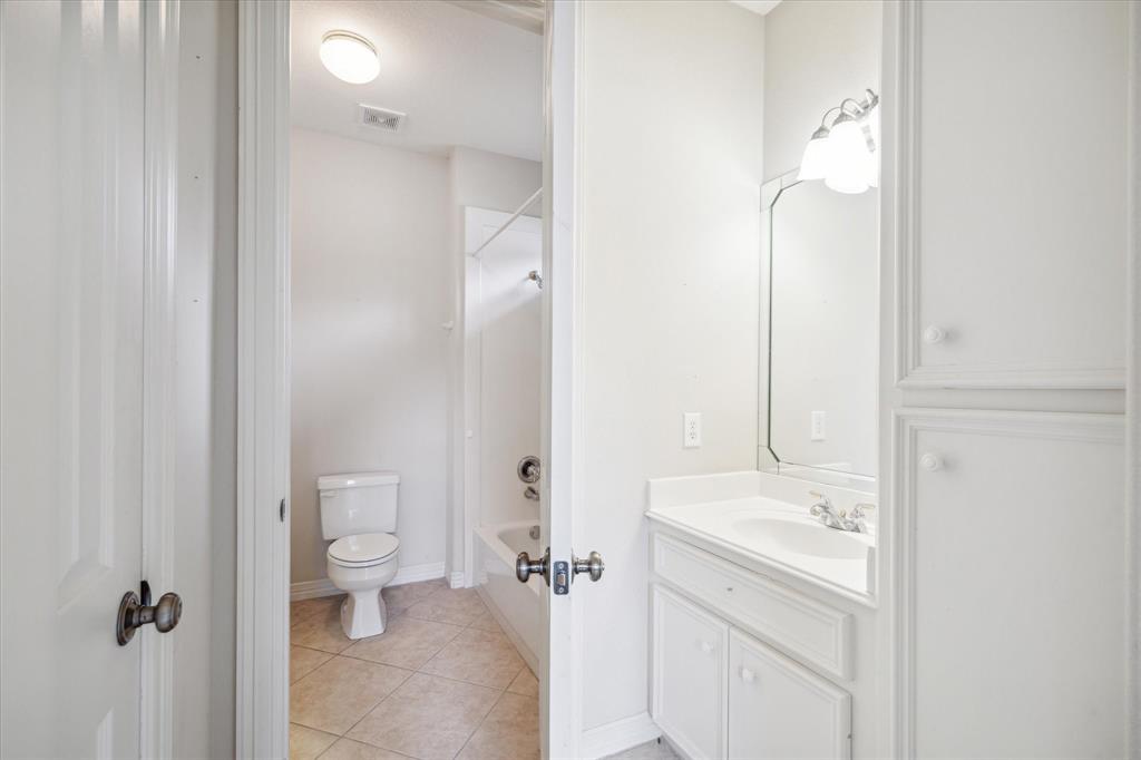 13903 Barrington Fairway