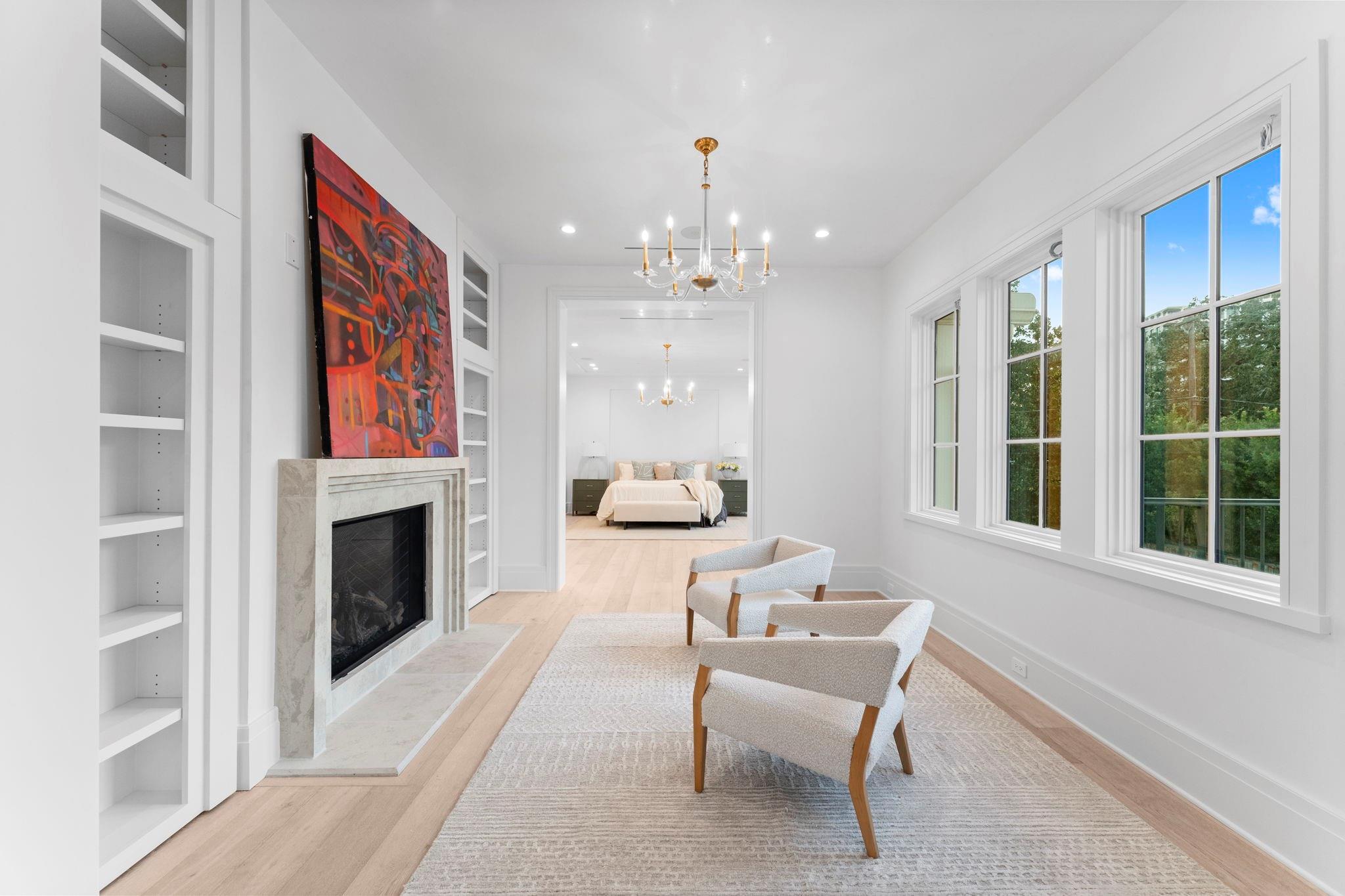 3653 Chevy Chase Drive