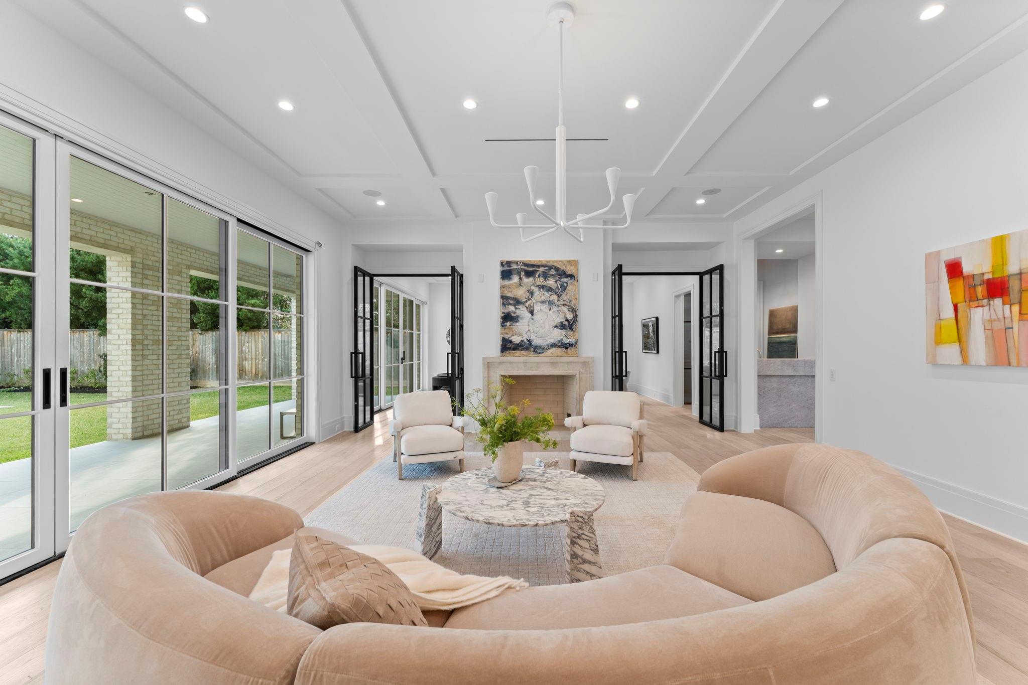 3653 Chevy Chase Drive