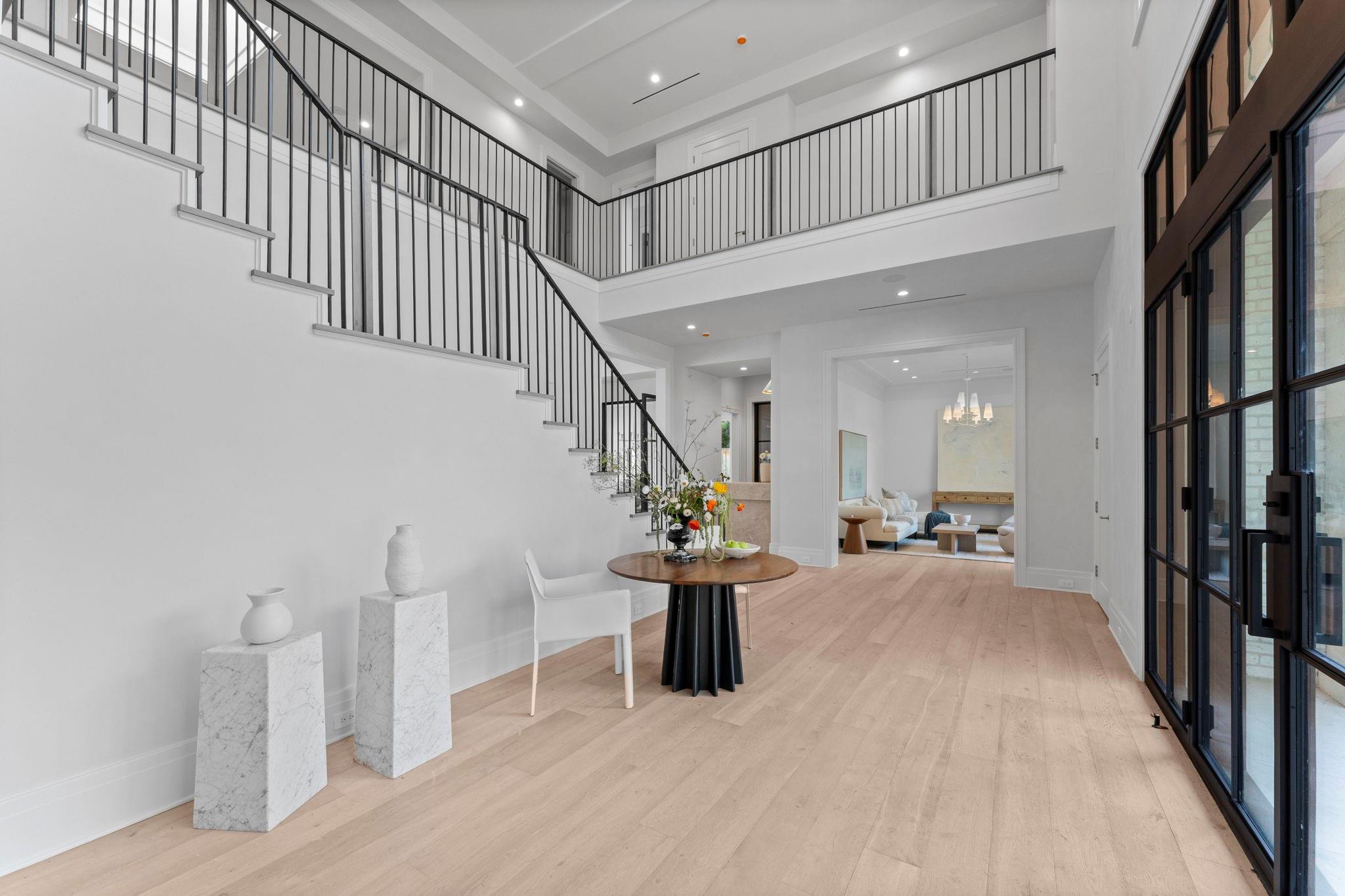 3653 Chevy Chase Drive