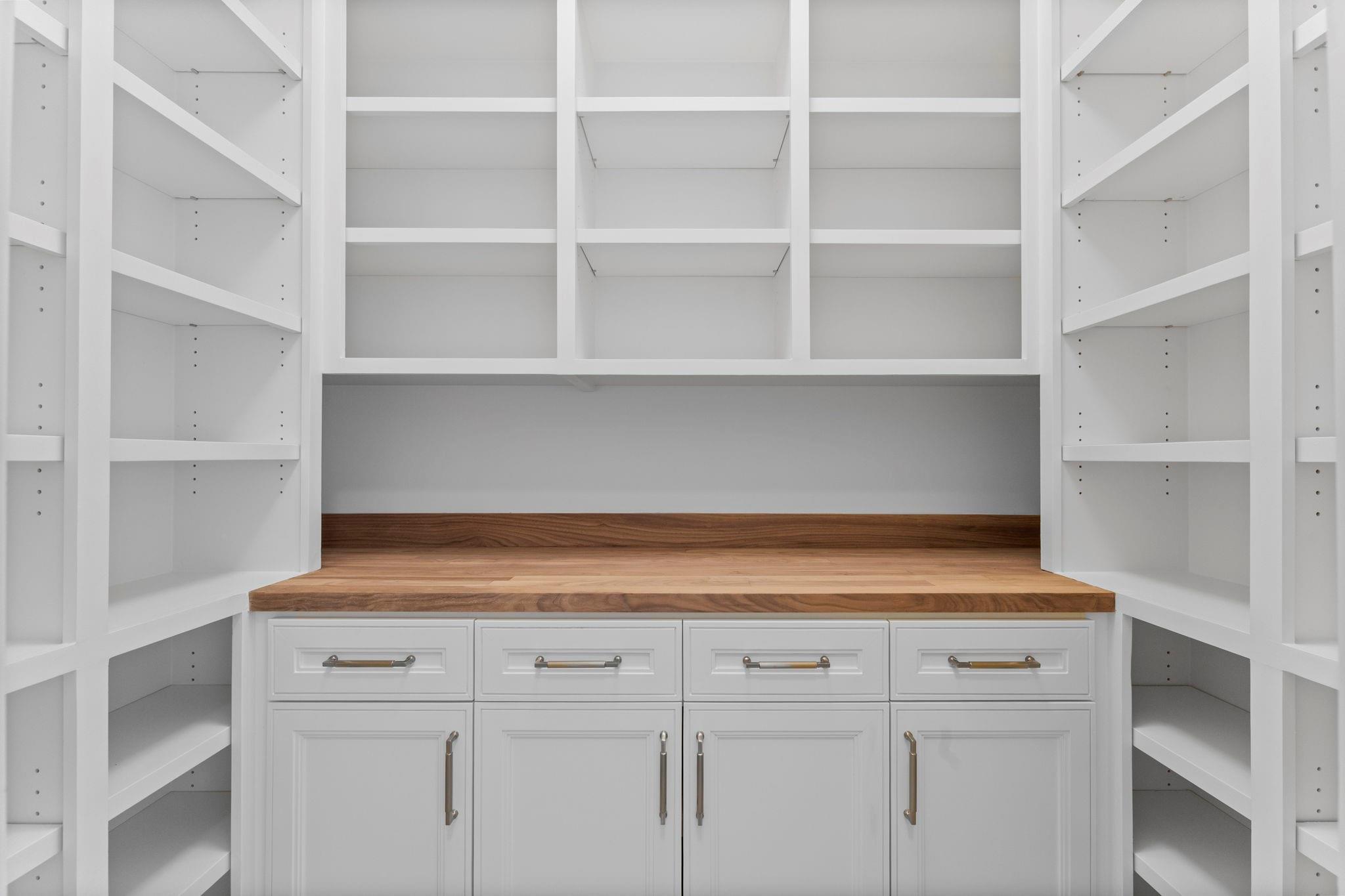 3653 Chevy Chase Drive