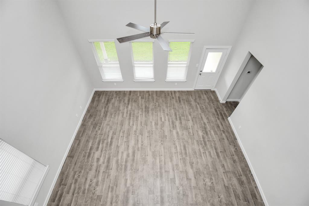 15811 Walnut Leaf Lane