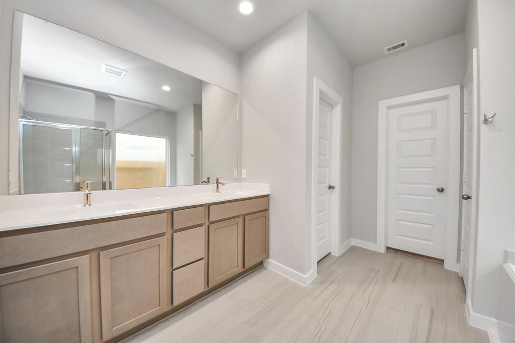 14918 Royal Leaf Lane