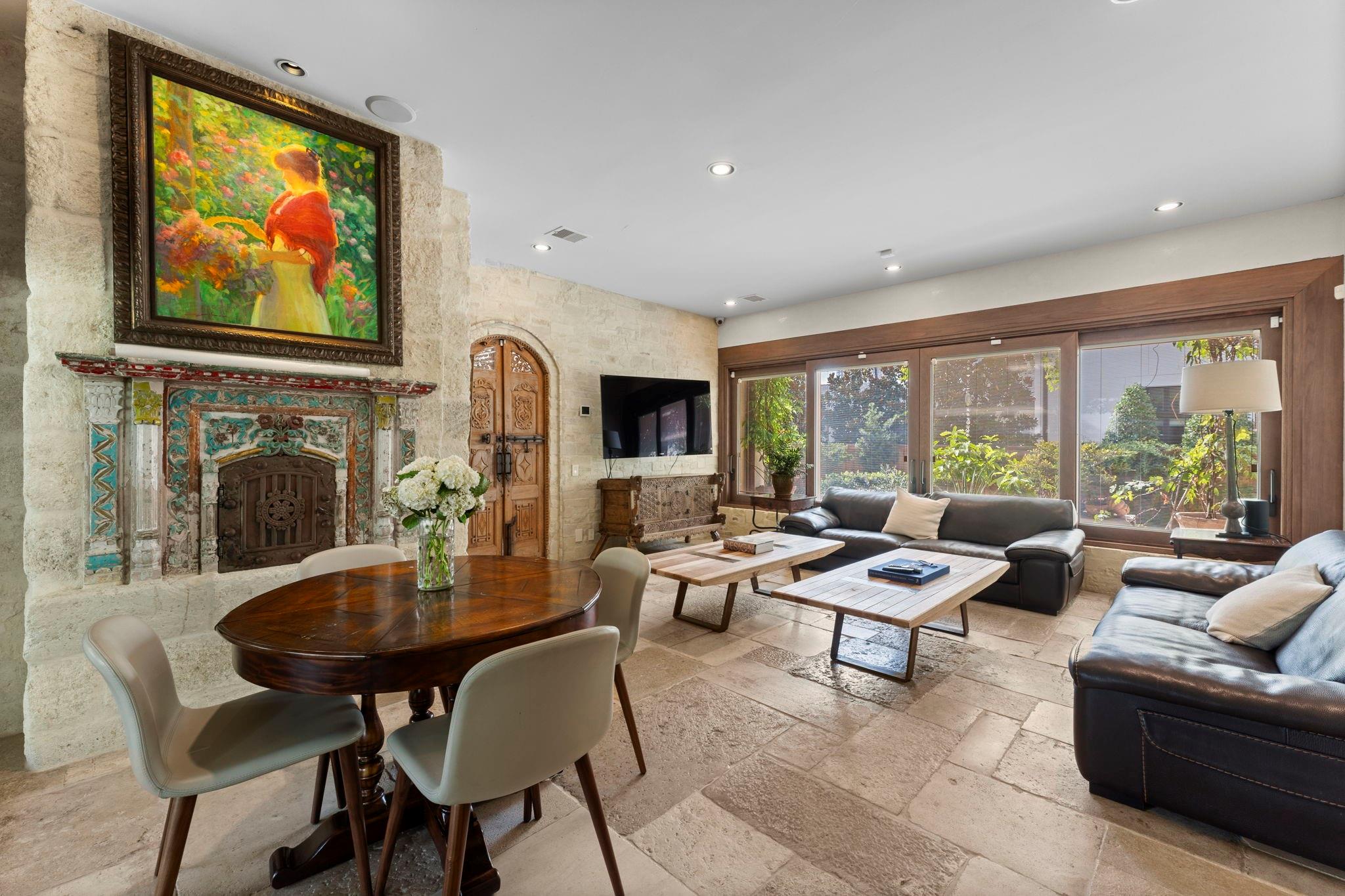 5651 Doliver Drive, Houston