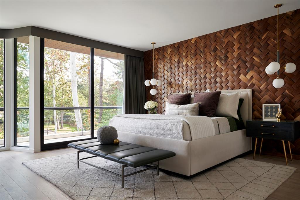 4004 Inverness Drive