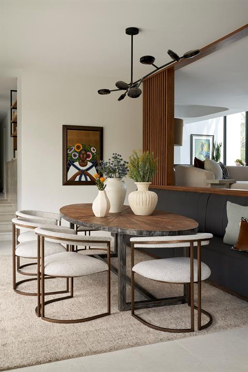 4004 Inverness Drive