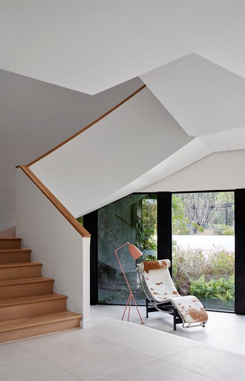 4004 Inverness Drive