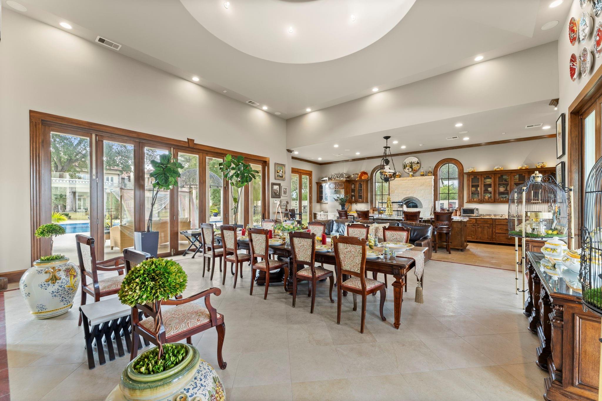 6 W Rivercrest Drive