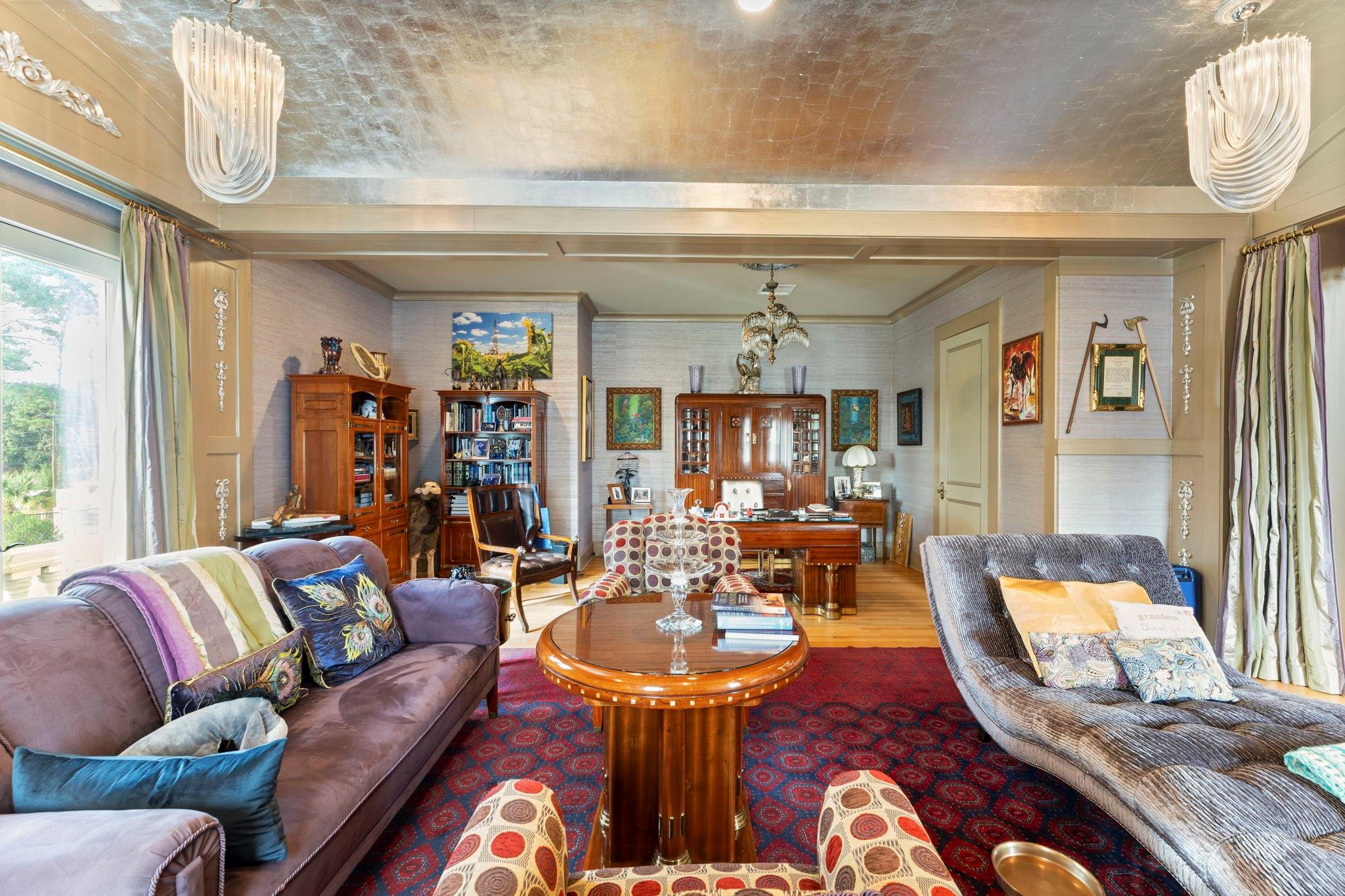 6 W Rivercrest Drive