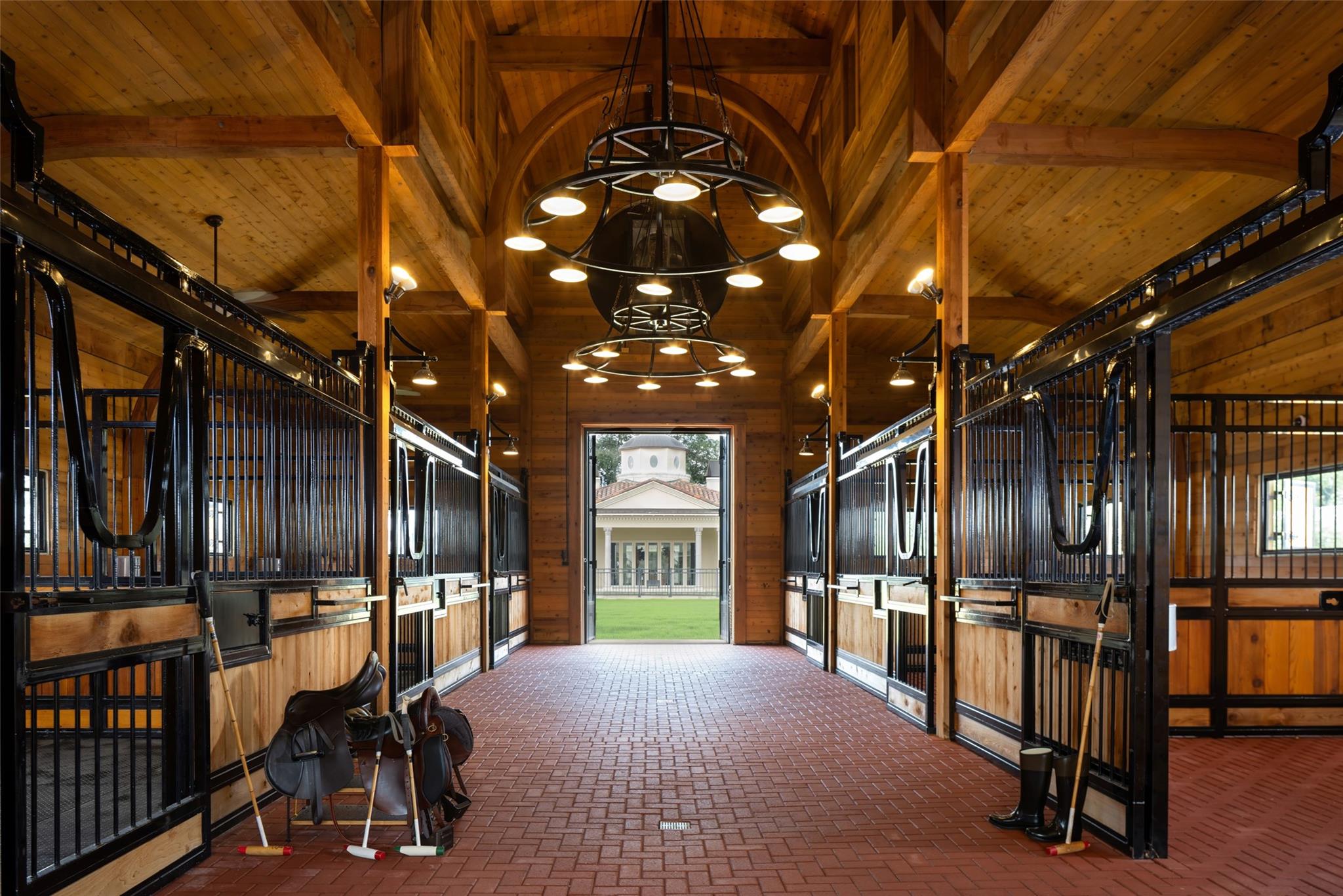 6 W Rivercrest Drive