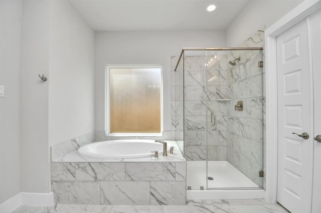 19719 Isola Breeze Drive