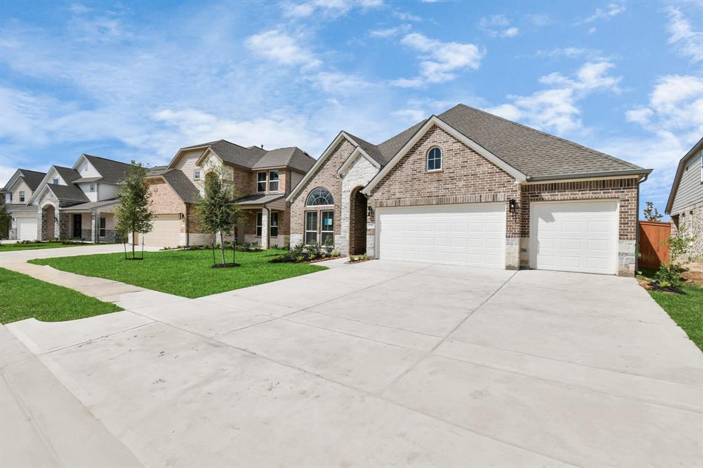 19719 Isola Breeze Drive