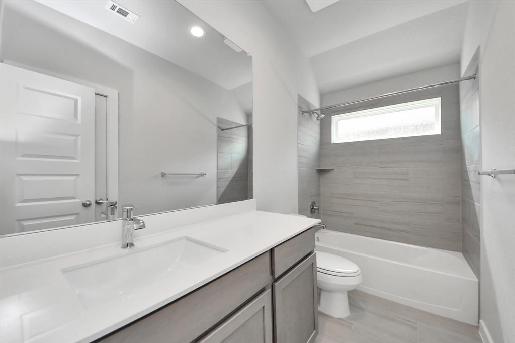 11914 Maple Oak Drive