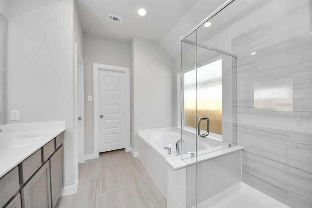 11914 Maple Oak Drive