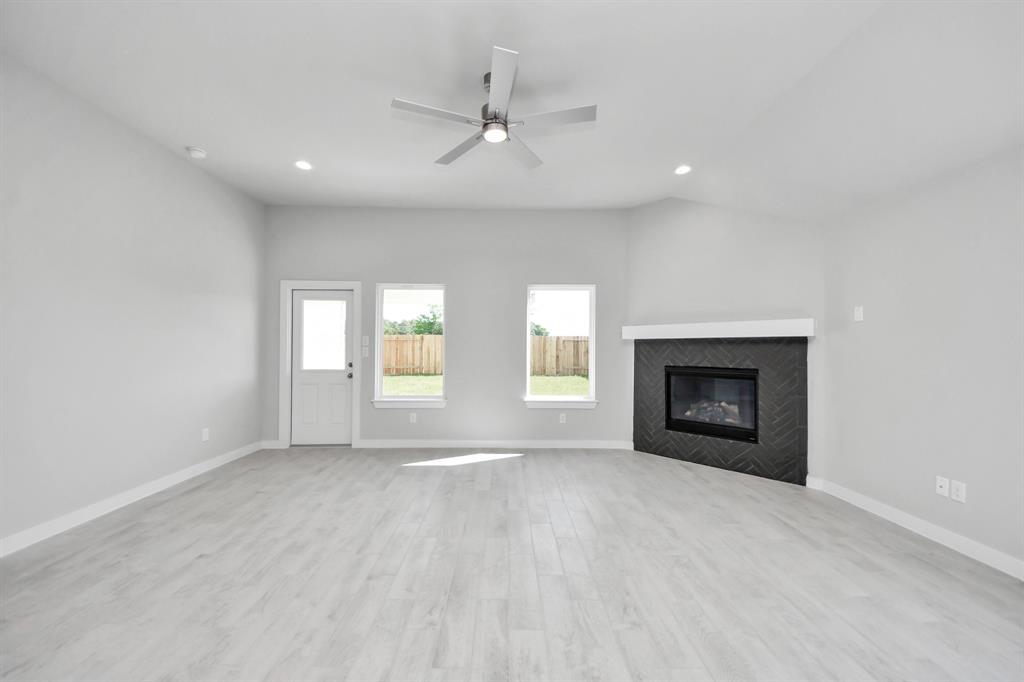 11914 Maple Oak Drive