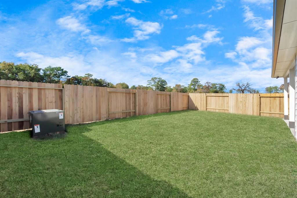 11926 Maple Oak Drive