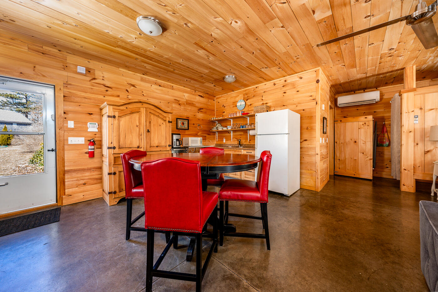 96 Standish Way