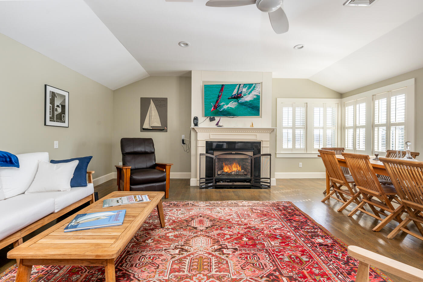 96 Standish Way