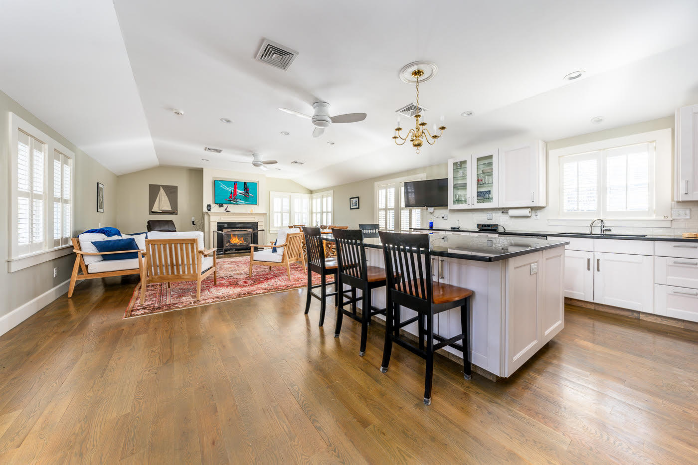 96 Standish Way