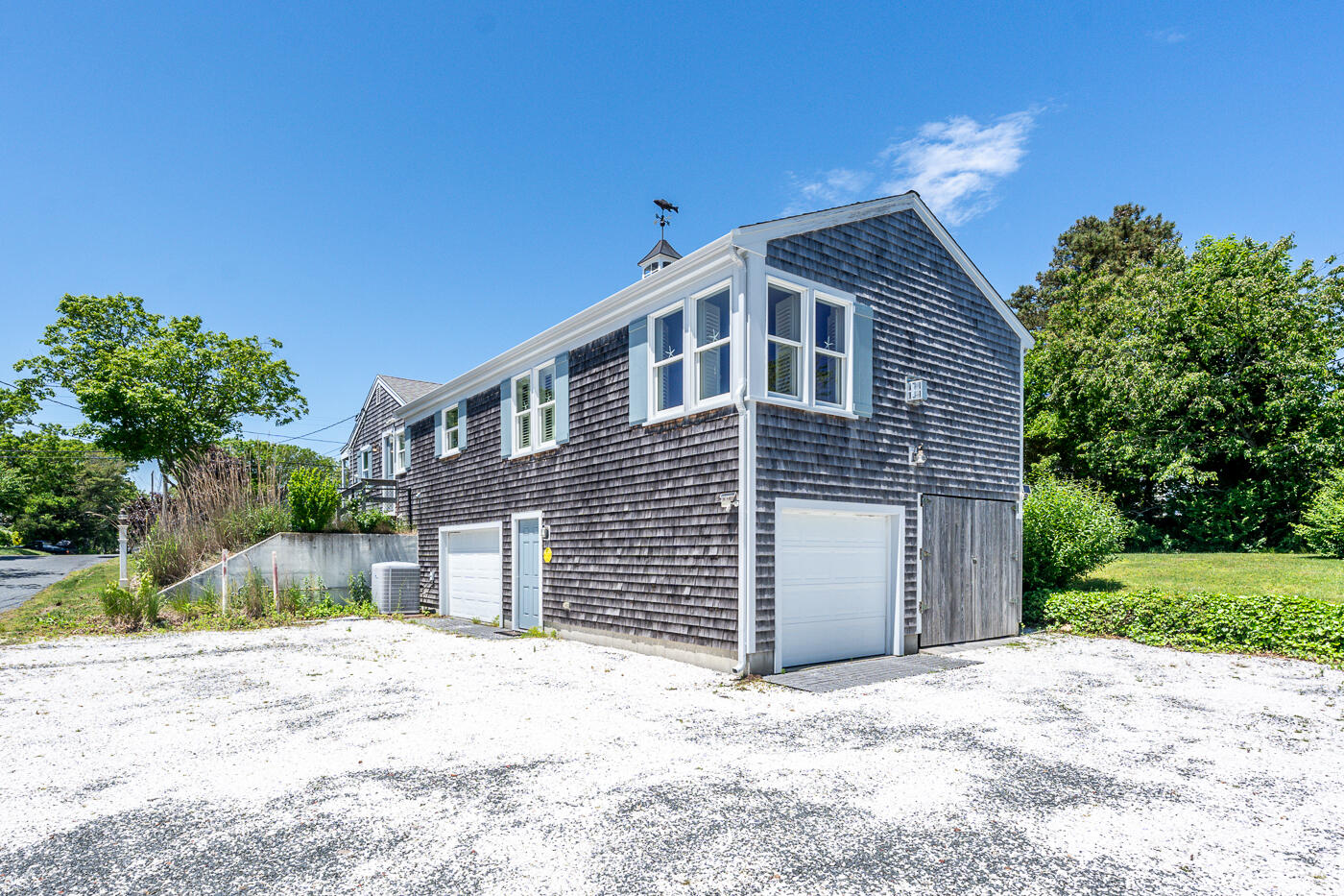 96 Standish Way