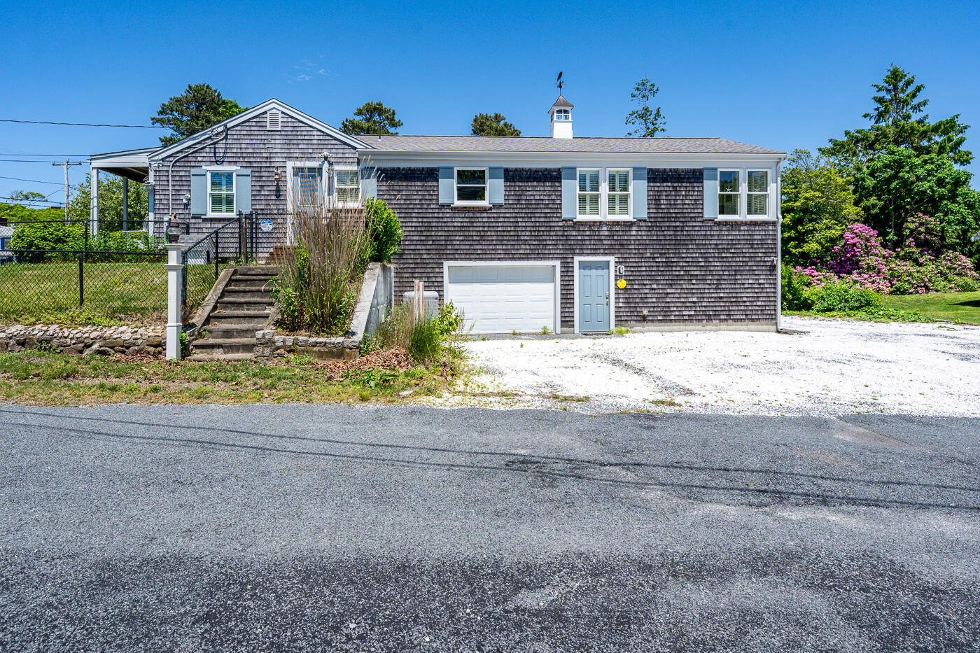 96 Standish Way