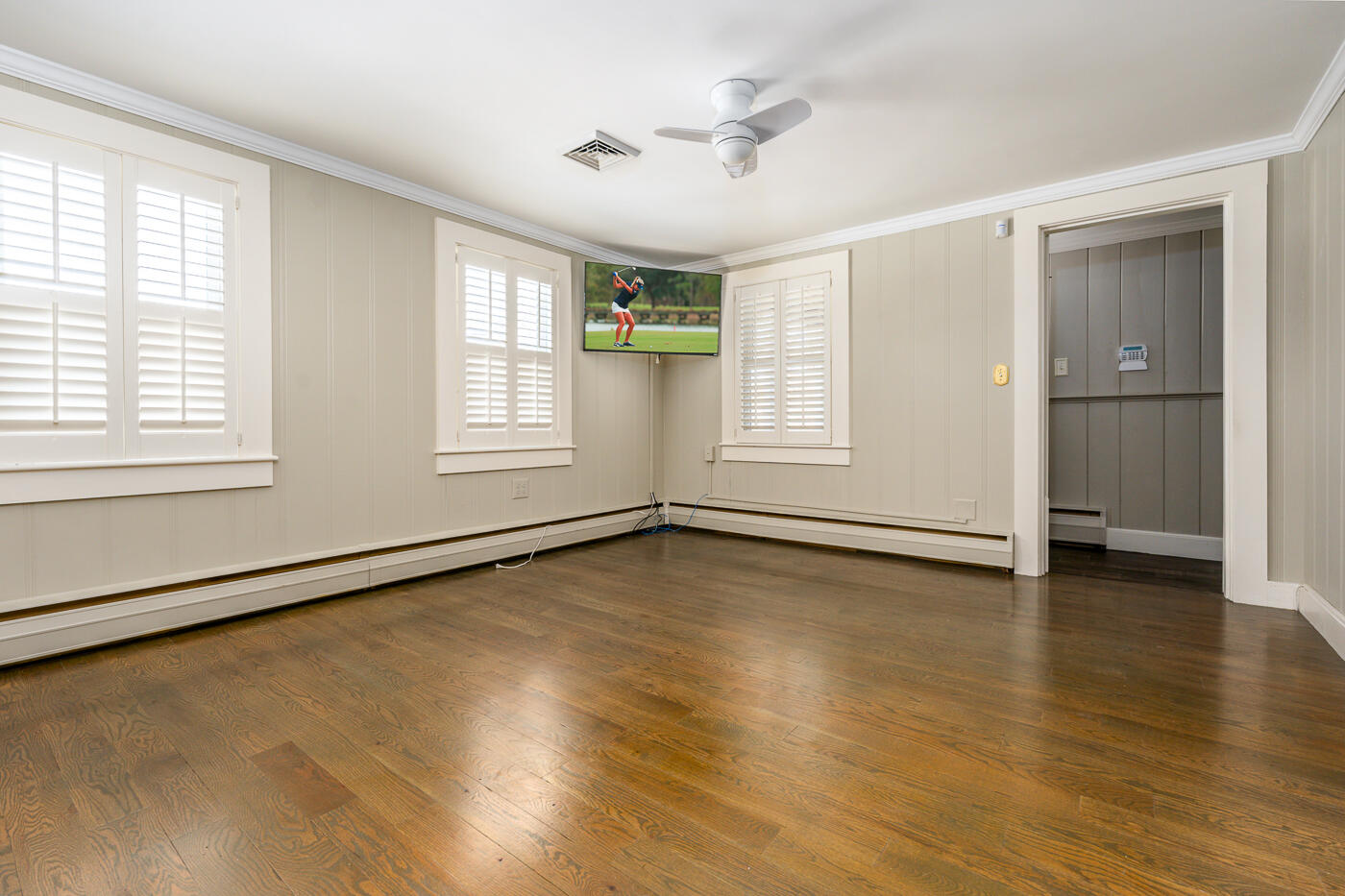 96 Standish Way