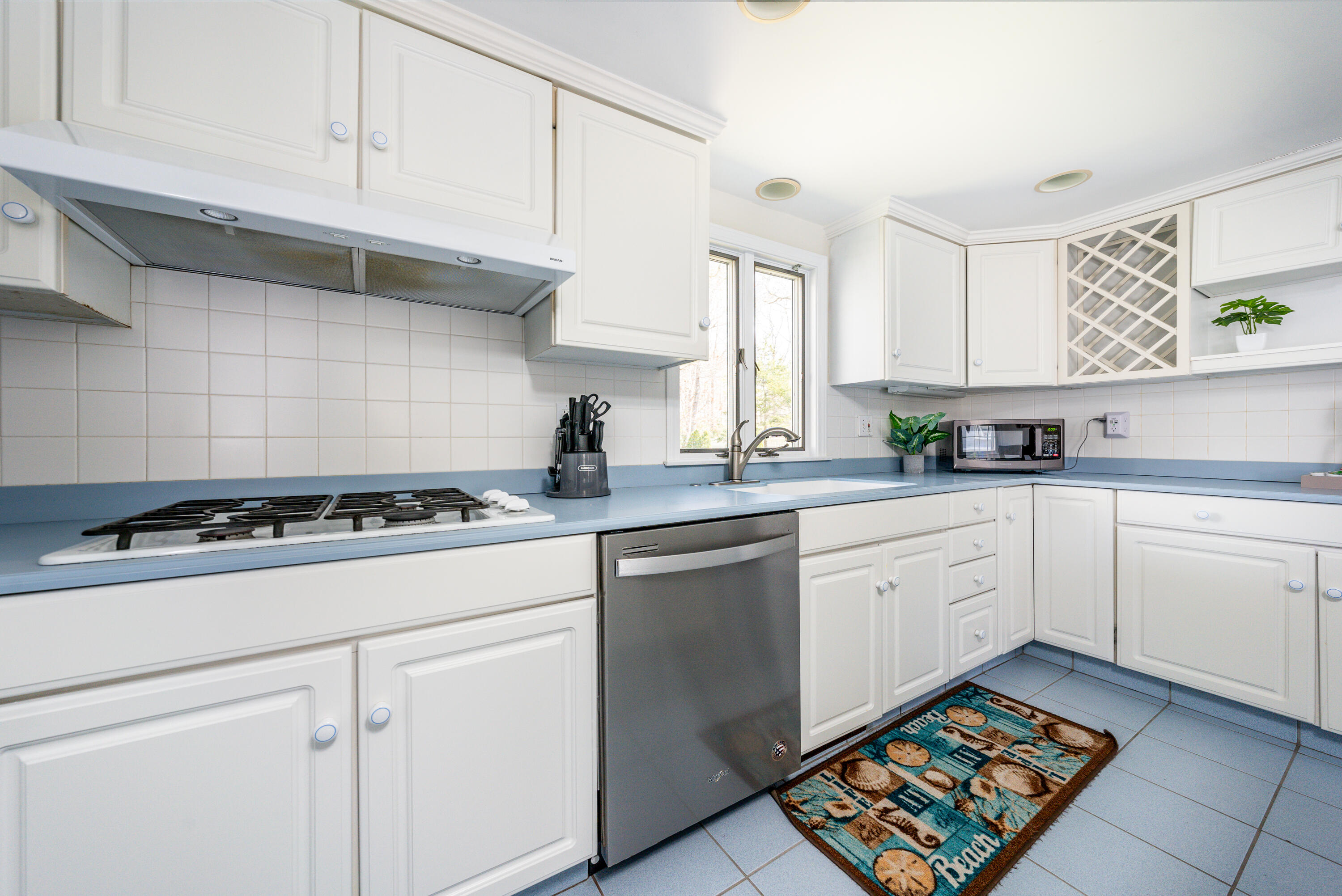 56 West Hyannisport Circle