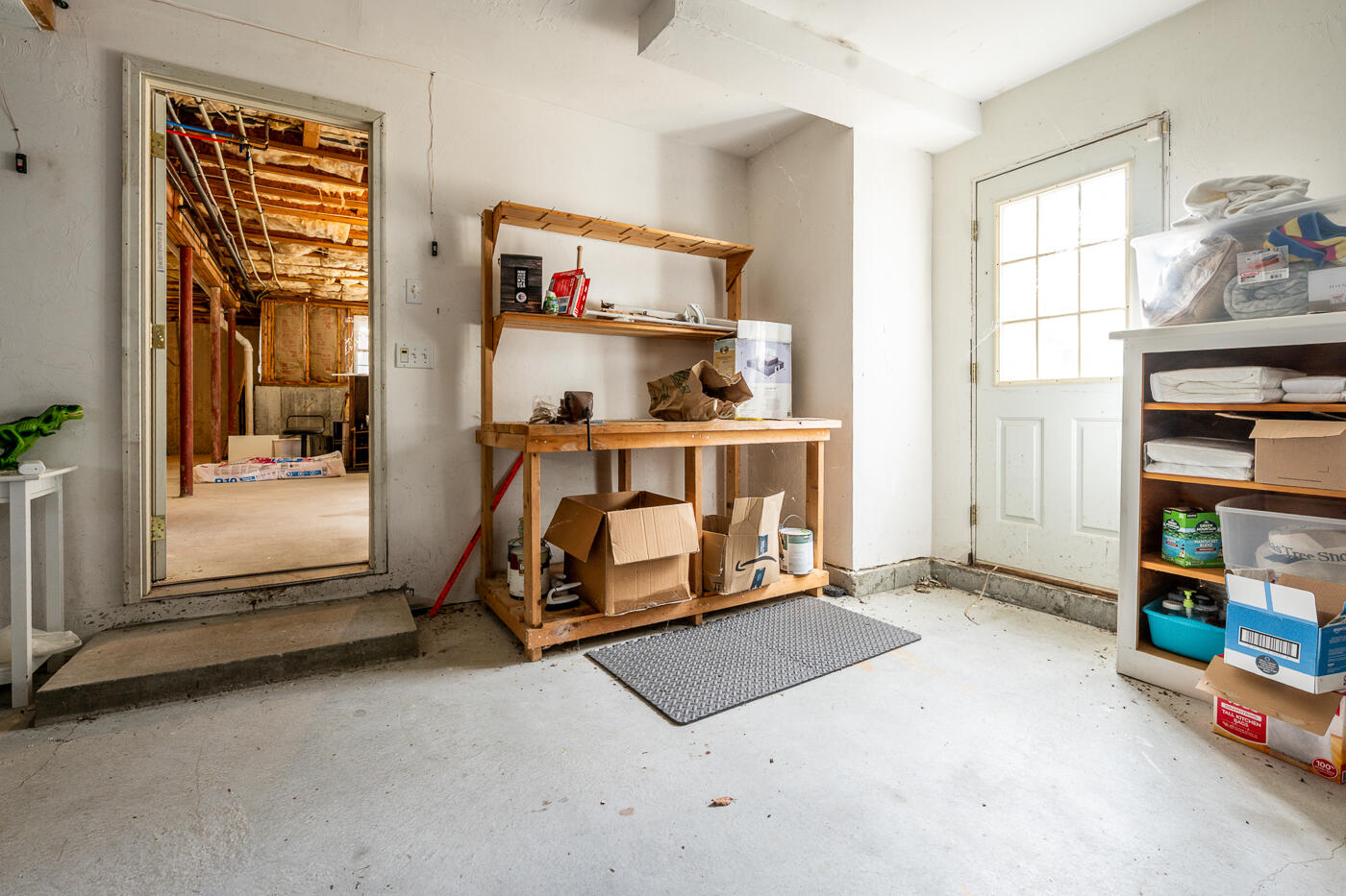 16 Weather Deck Road