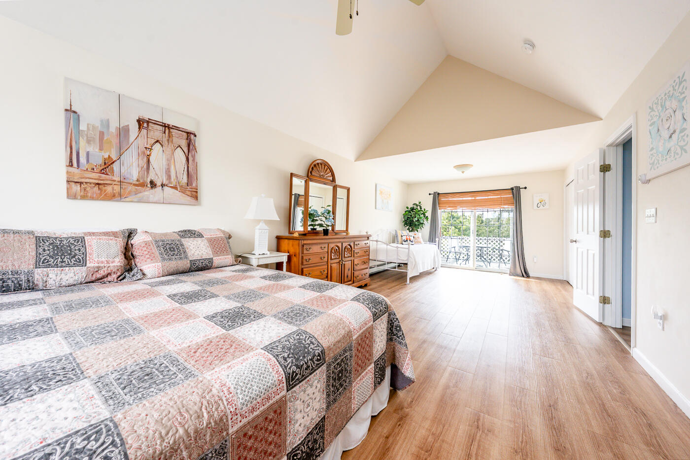 16 Weather Deck Road