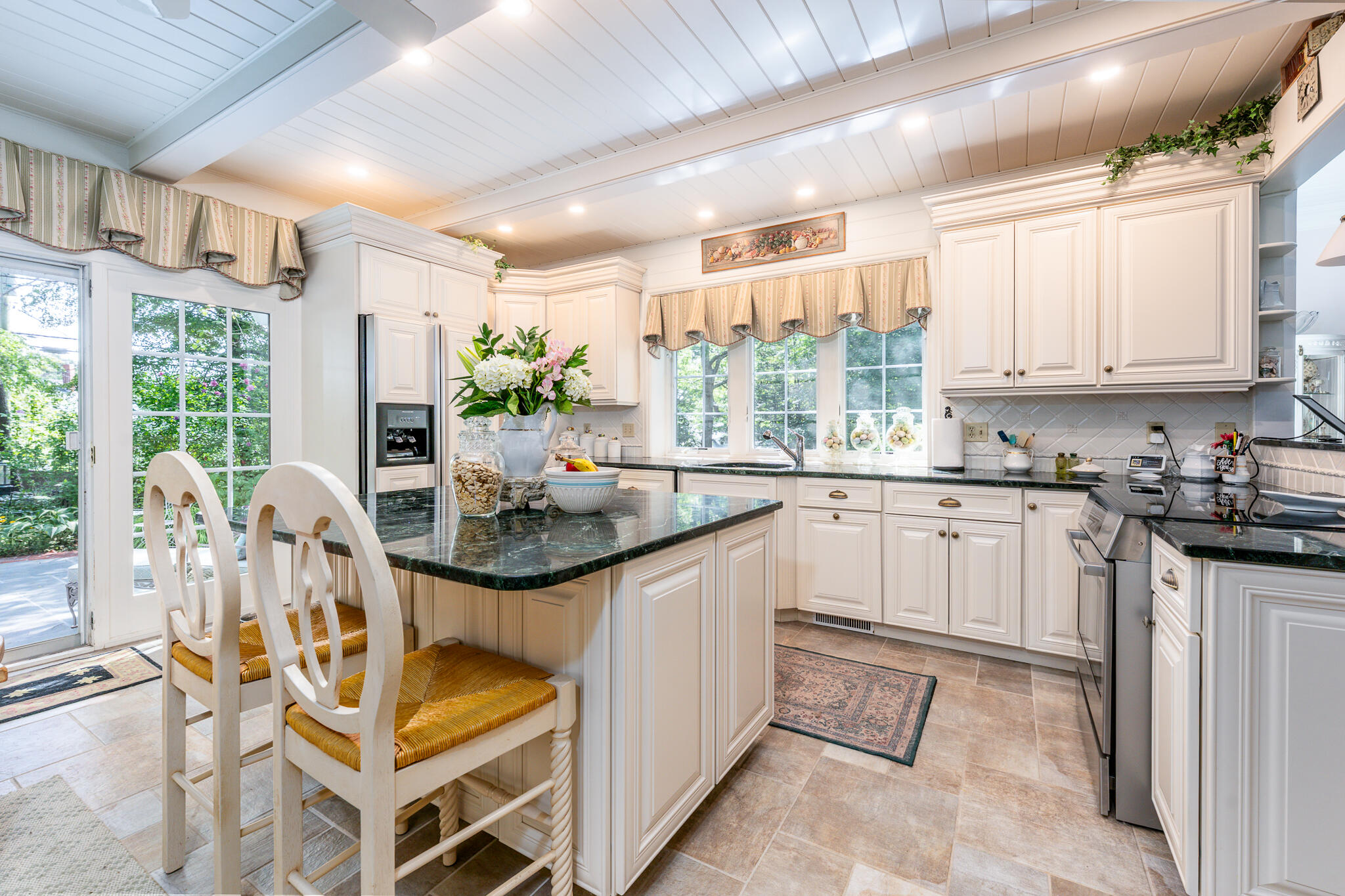 15 Long Pond Circle