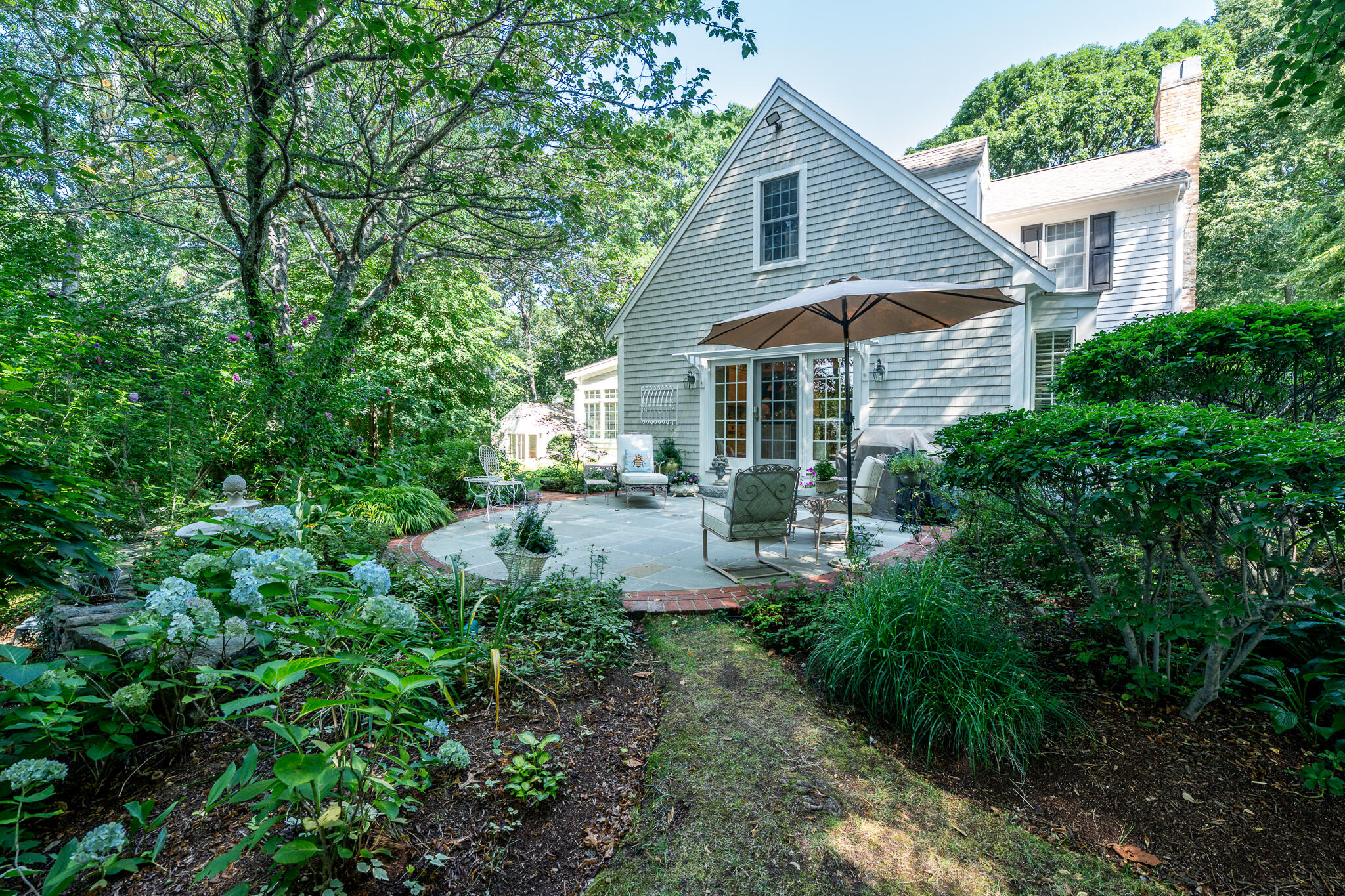 15 Long Pond Circle