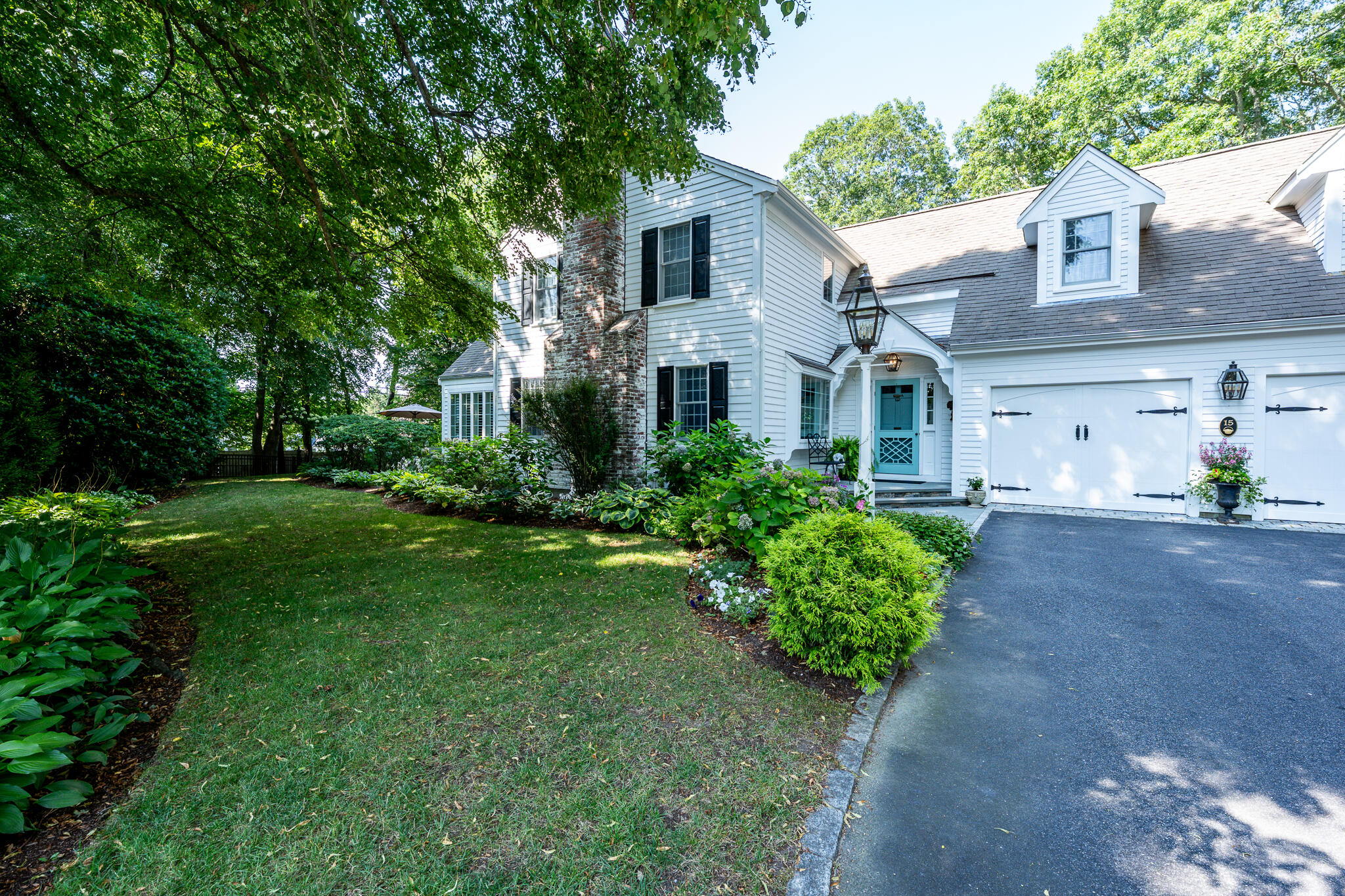 15 Long Pond Circle