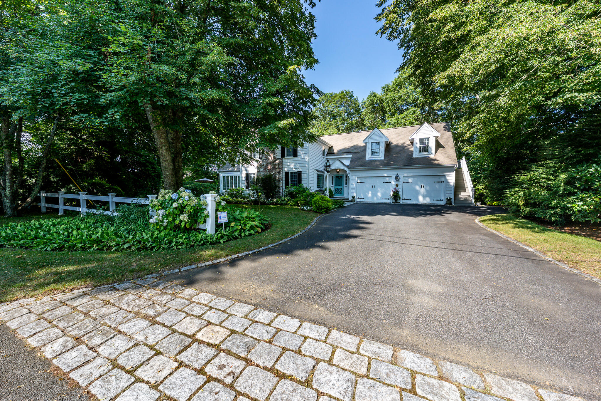 15 Long Pond Circle