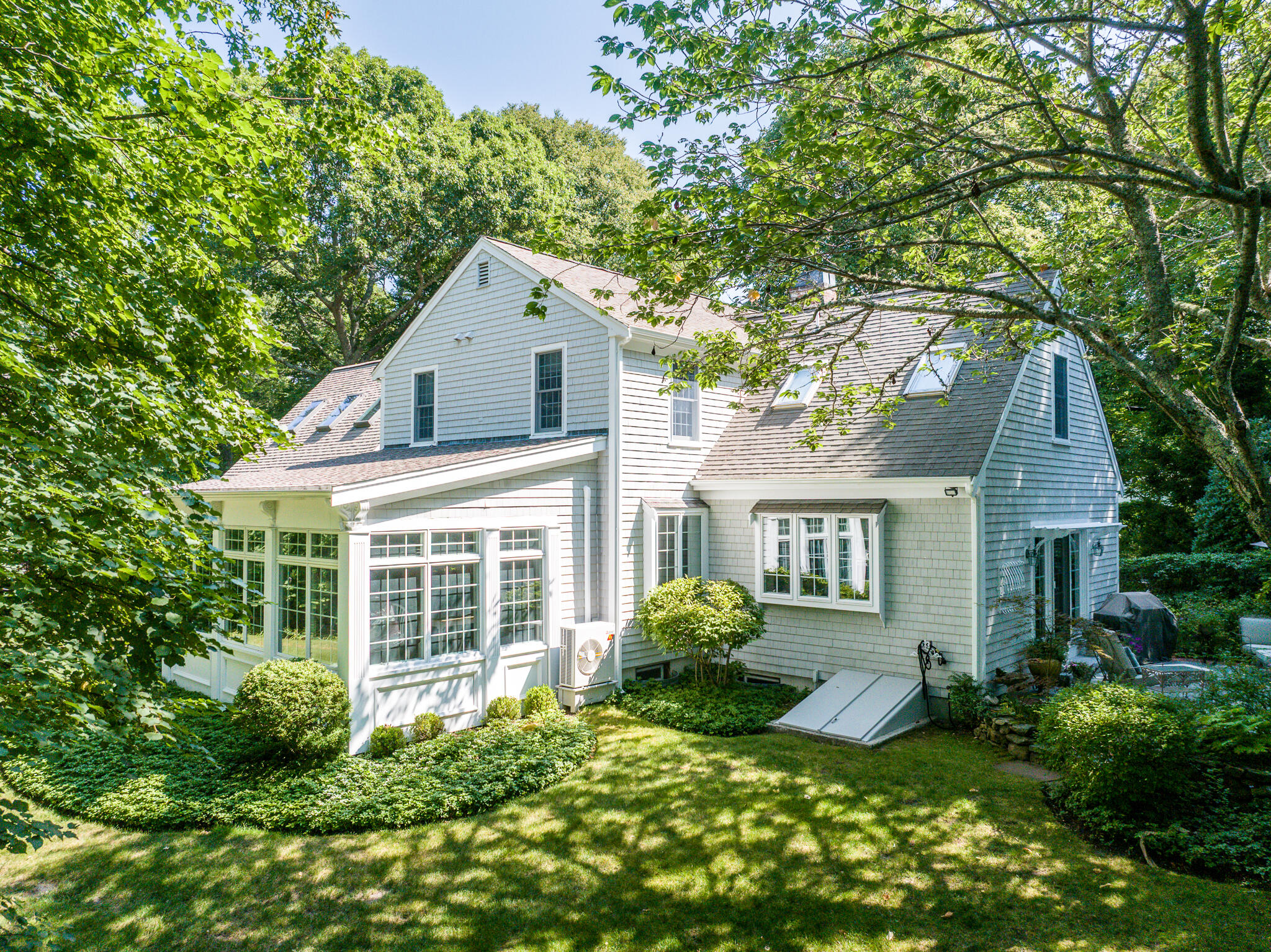 15 Long Pond Circle