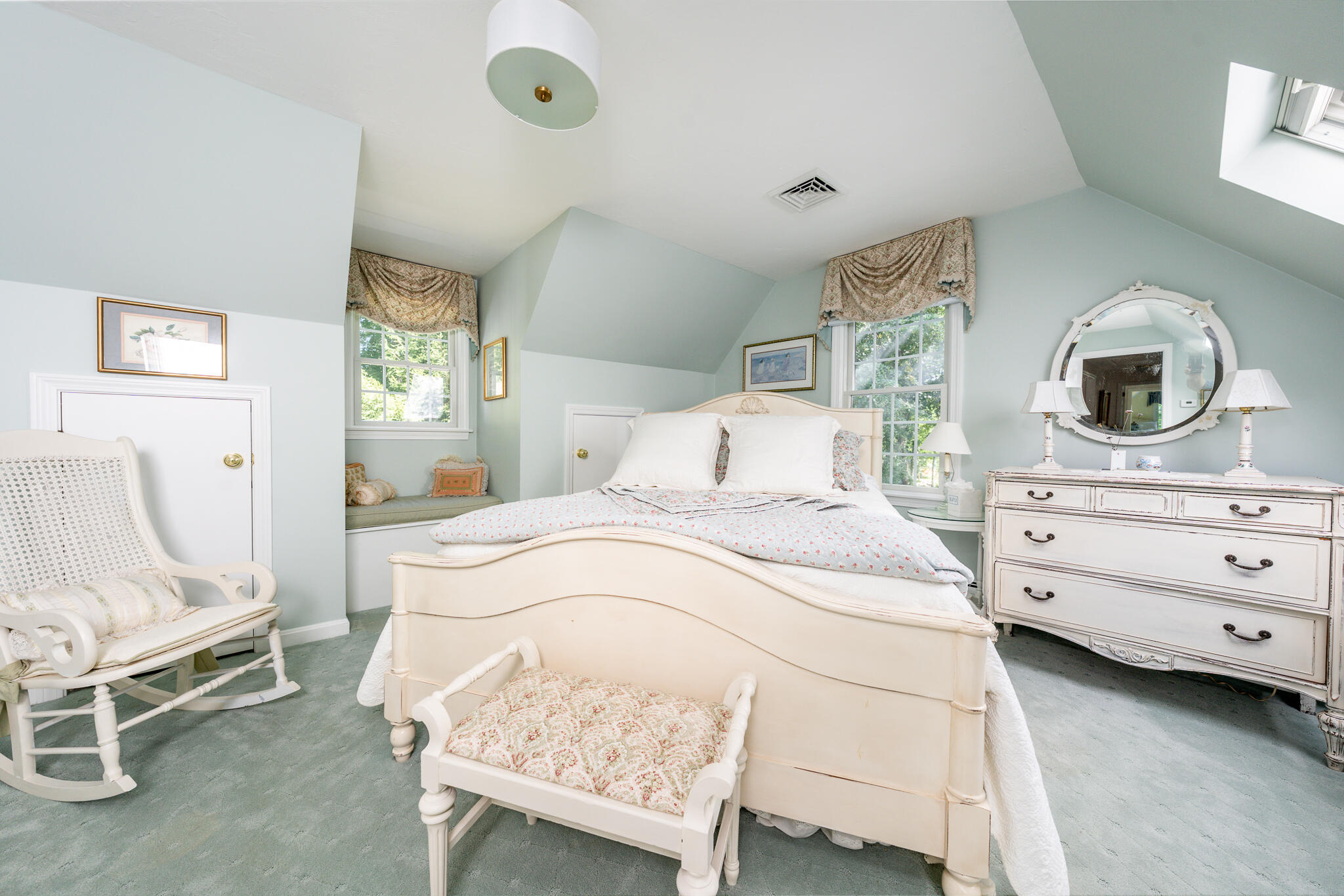 15 Long Pond Circle