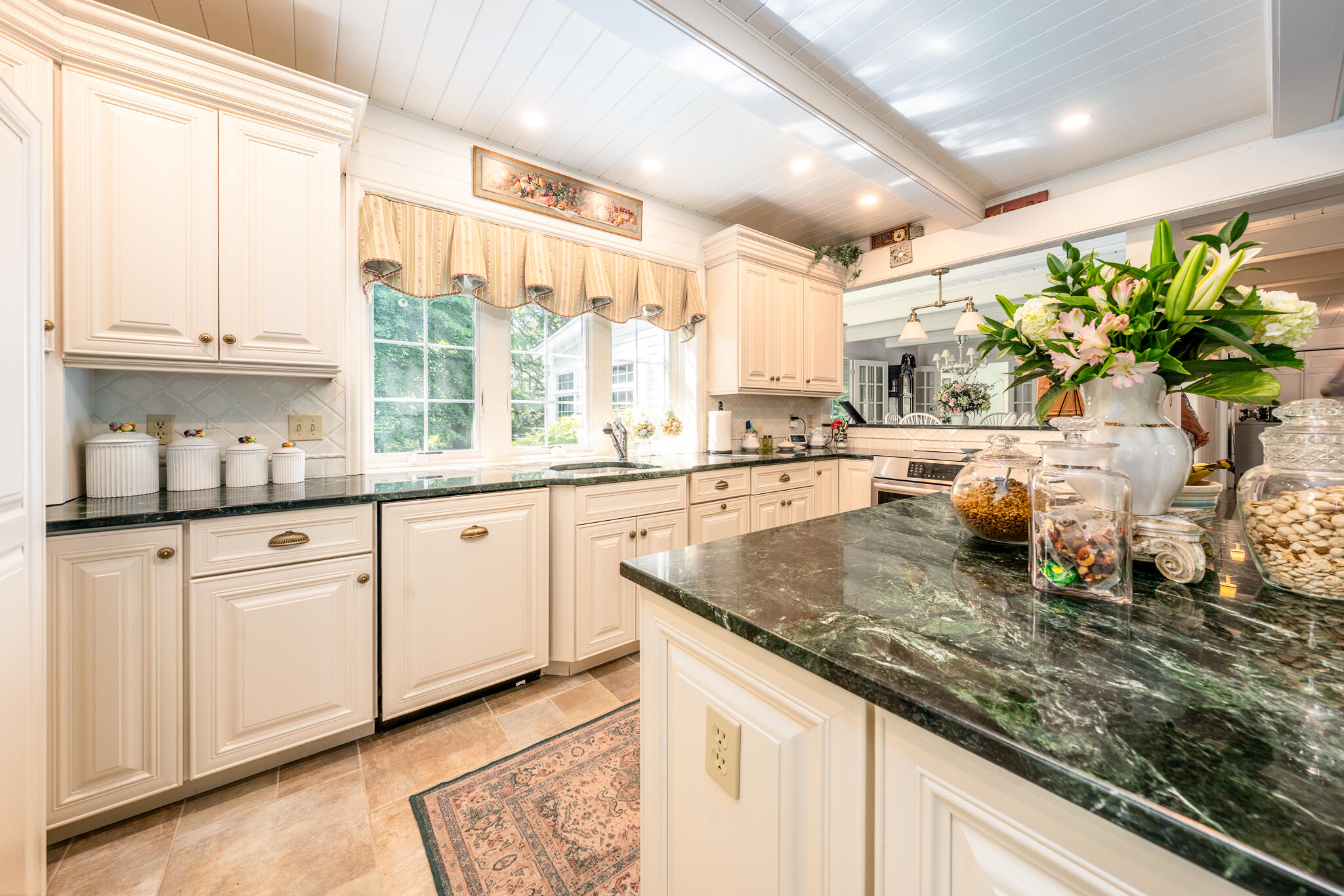 15 Long Pond Circle