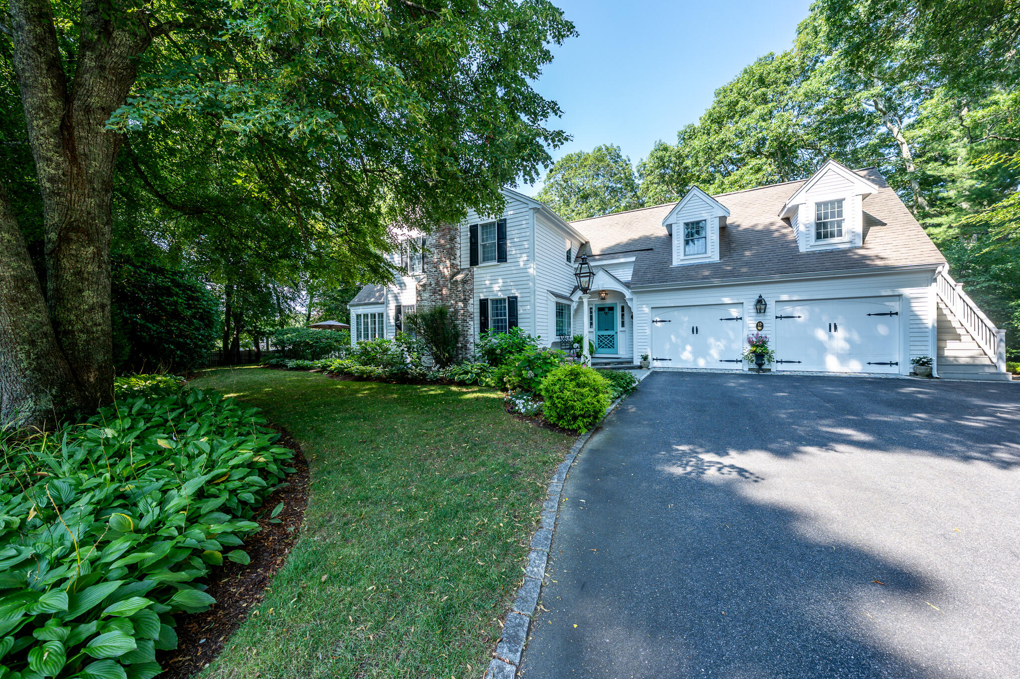 15 Long Pond Circle