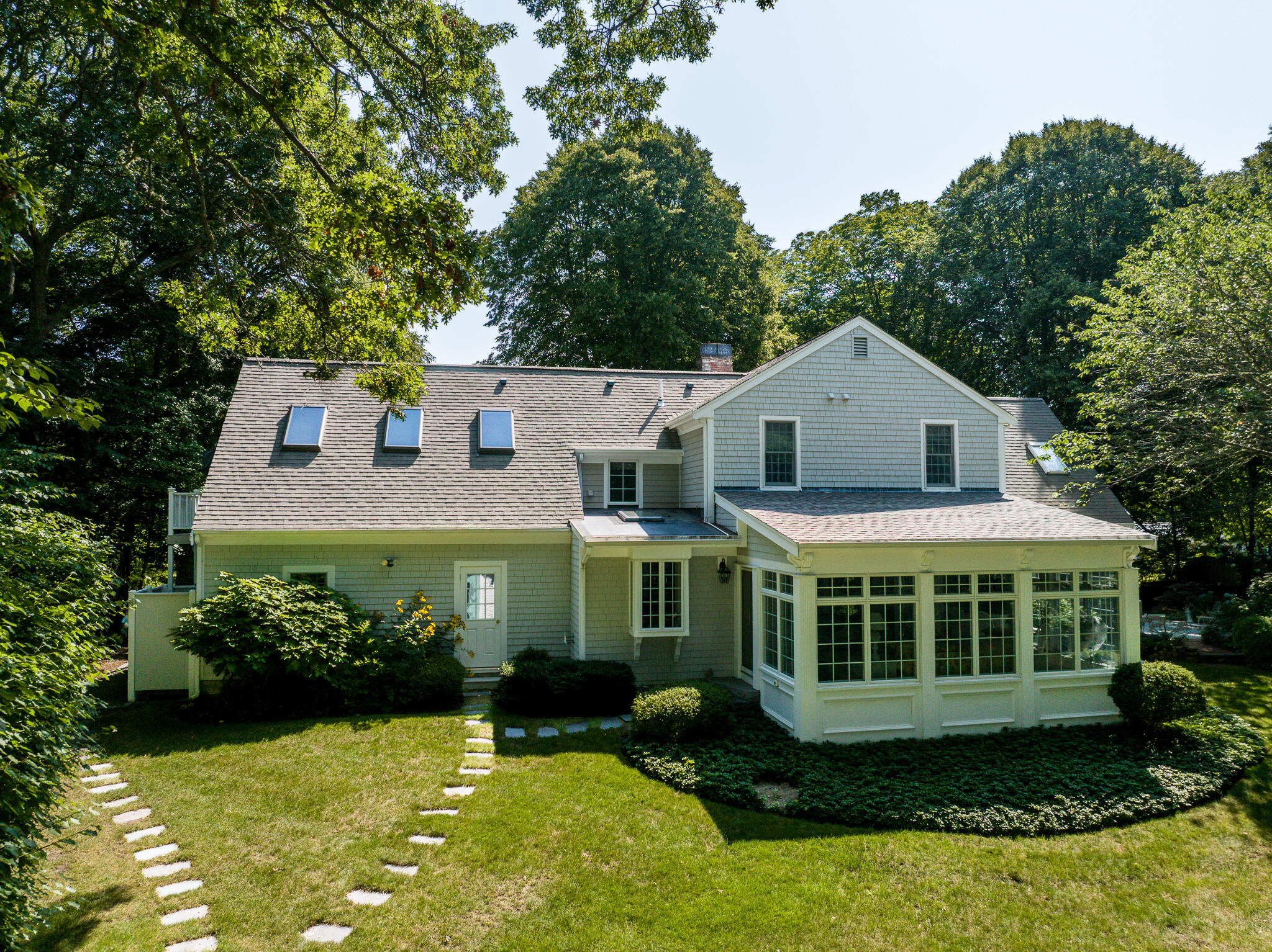 15 Long Pond Circle