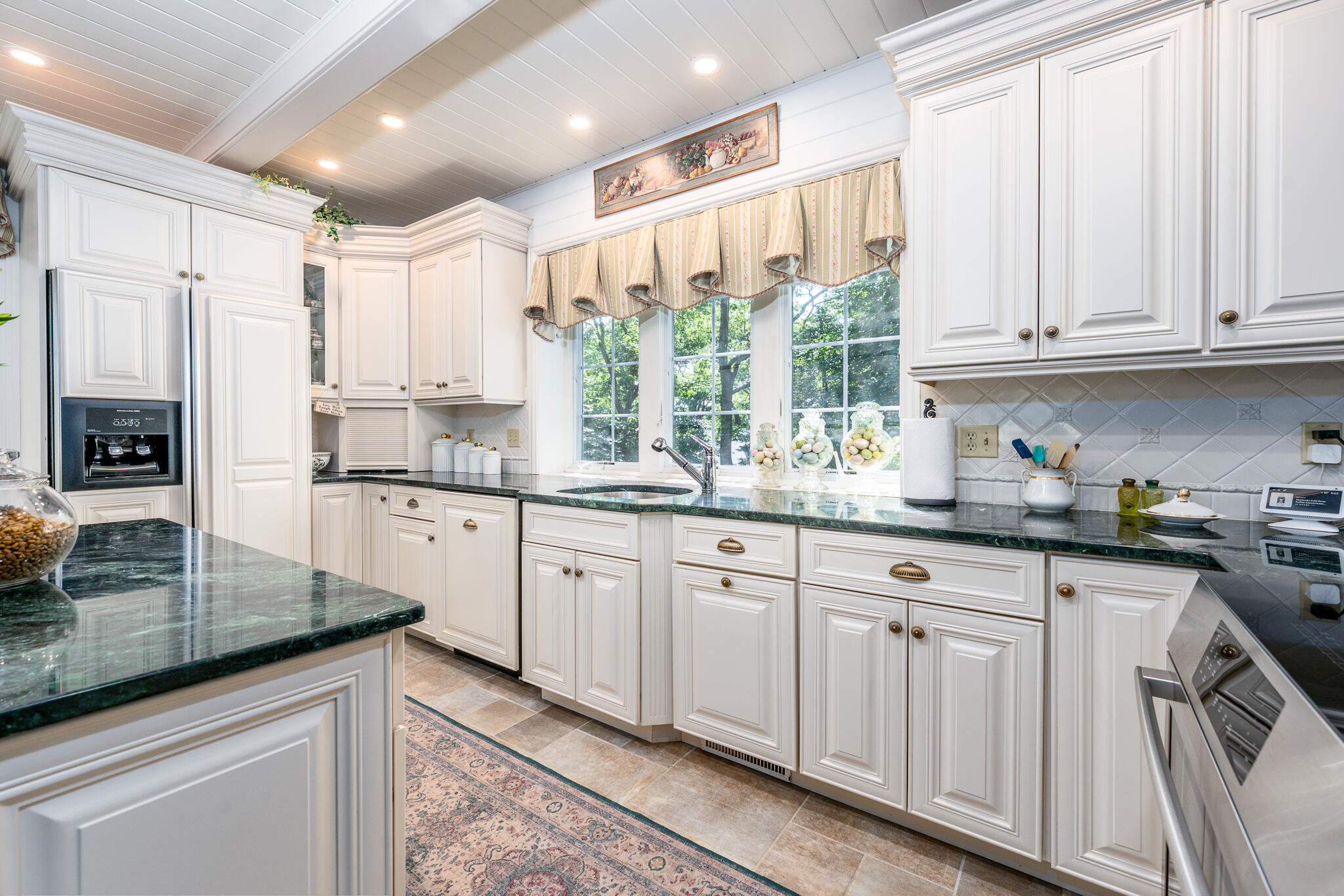 15 Long Pond Circle