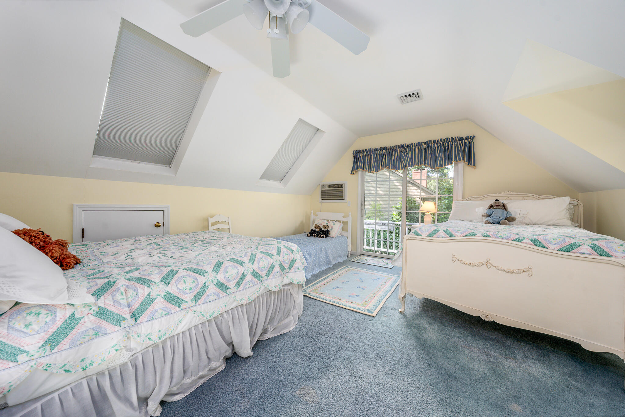 15 Long Pond Circle