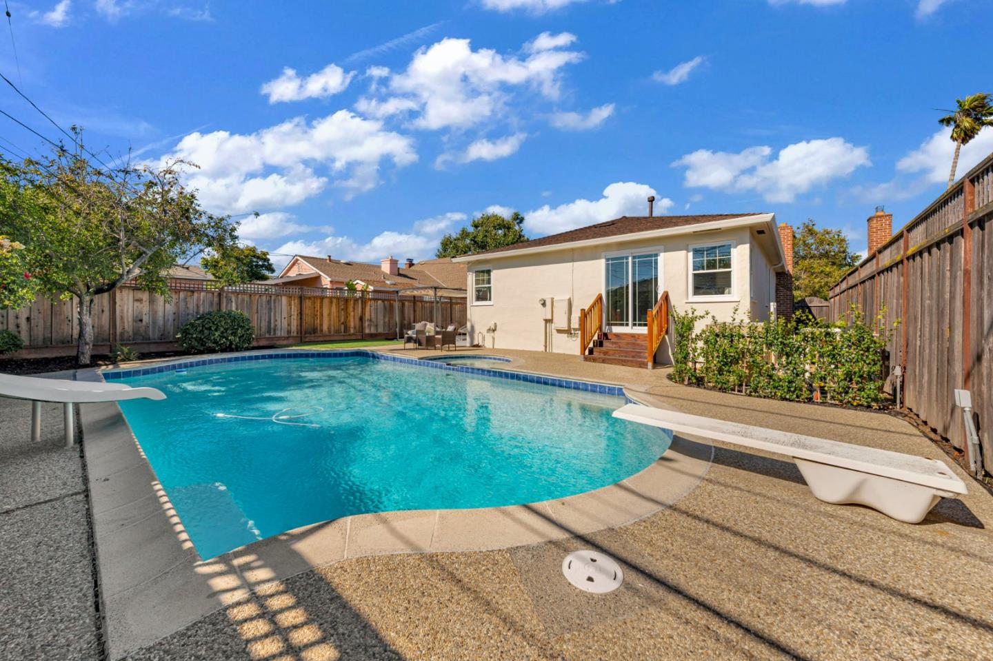 3514 Martin Drive