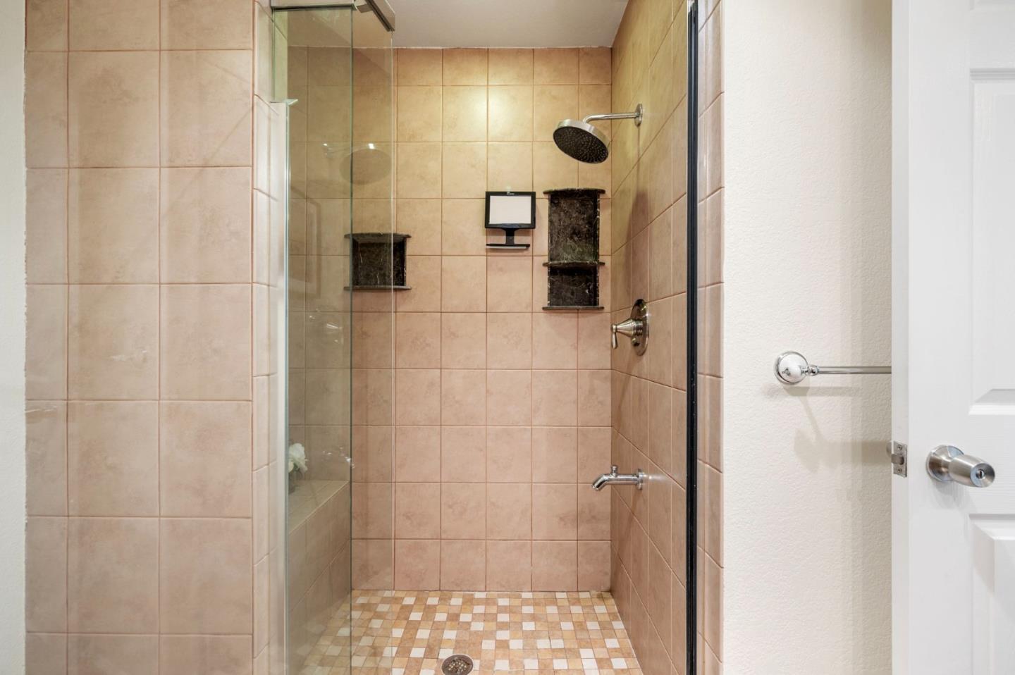 530 Shorebird Circle Unit: 7104