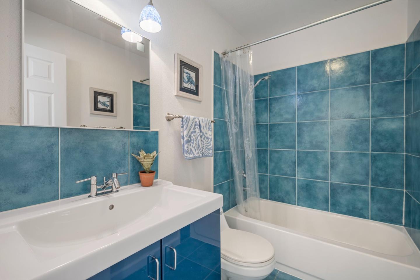 530 Shorebird Circle Unit: 7104