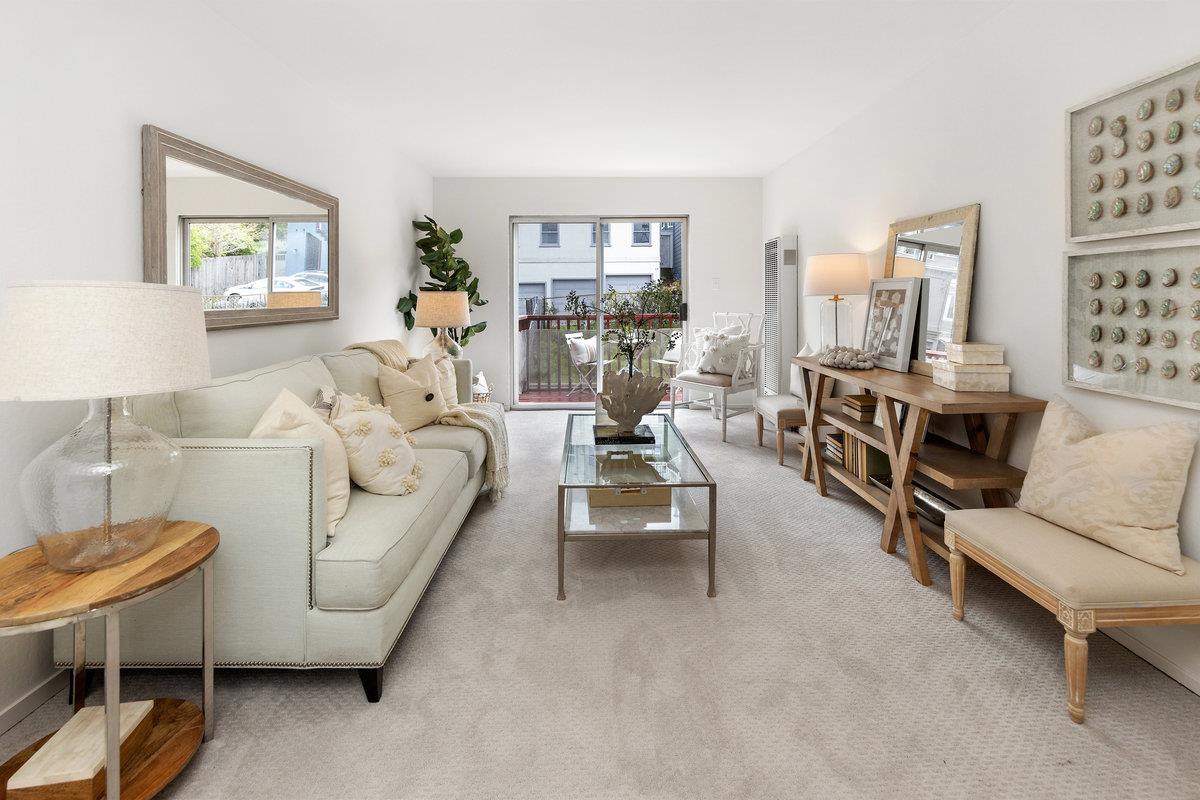 3241 Mission ST 7