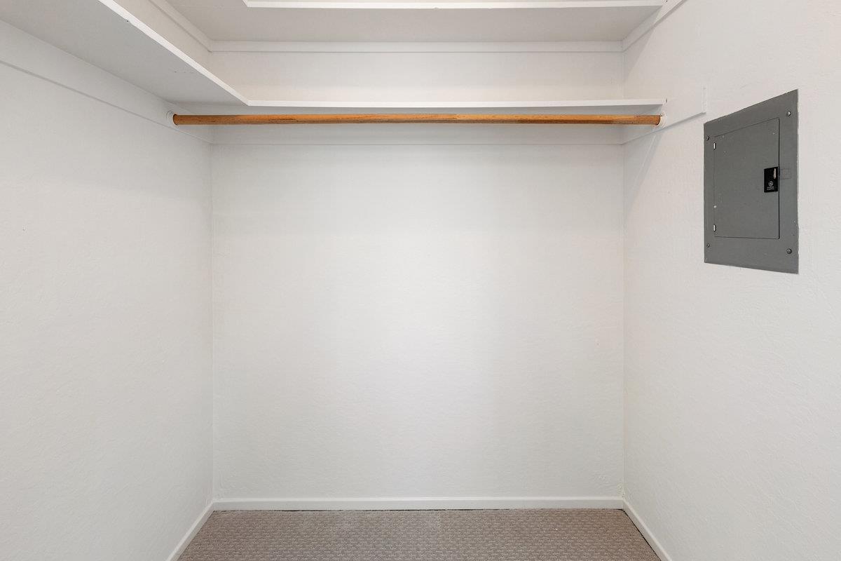 3241 Mission ST 7